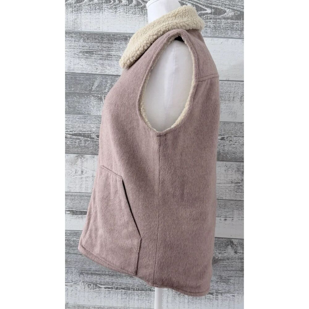 Sanctuary Sleeveless Vest Women's M Sherpa Soft Warm Cozy Mauve (NWT) - Picture 4 of 12